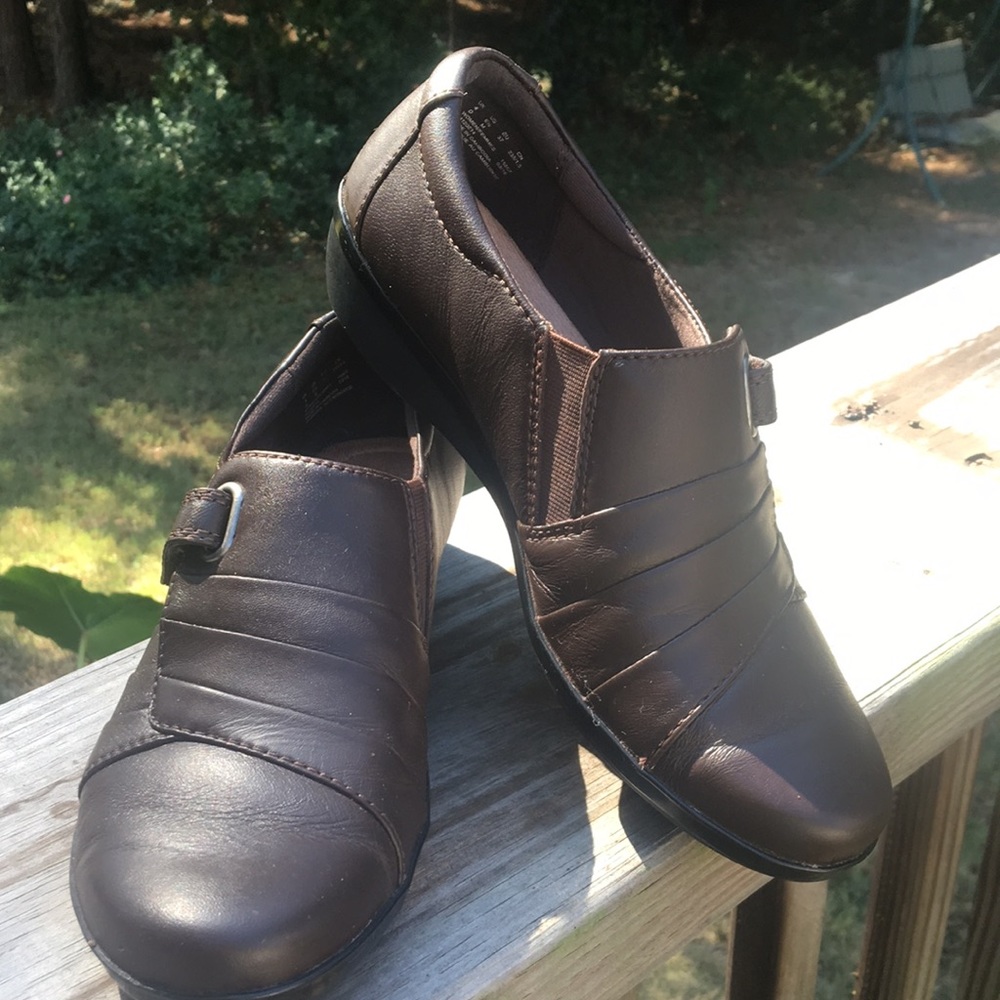 Clarks Collection Soft Comfort Shoes Brown  Sz 6.5